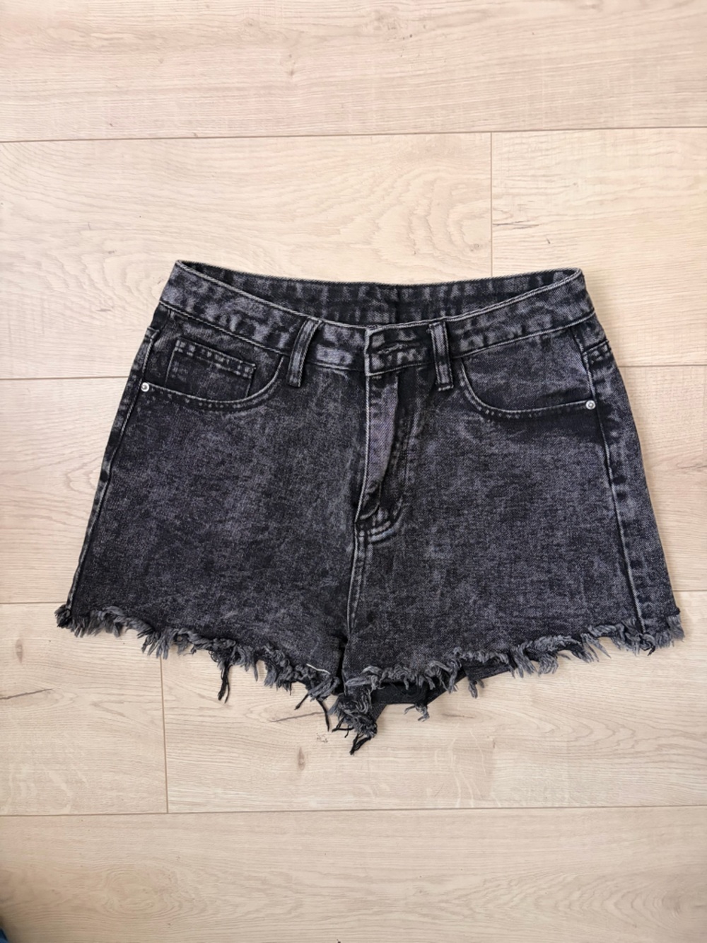 SHEIN Black Acid-Wash Frayed Hem Denim Shorts